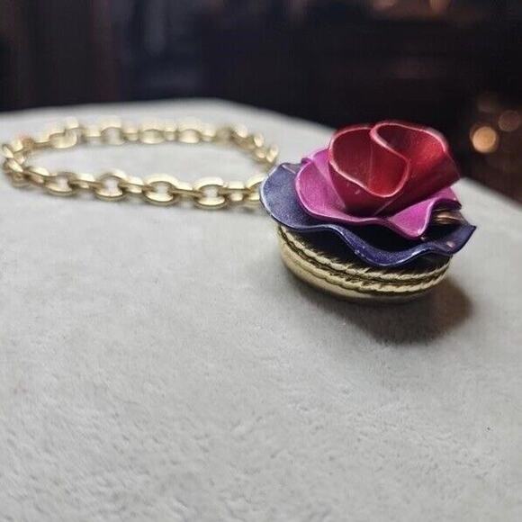 Lola Marc Jacobs Flower Perfume Chain Bracelet 7" Cream Solid Enamel Charm Gold - Picture 6 of 8